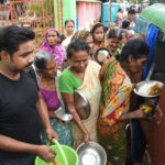 উদ্ভাবনী সামাজিক সংস্থার উদ্যোগে ত্রাণ বিতরণ