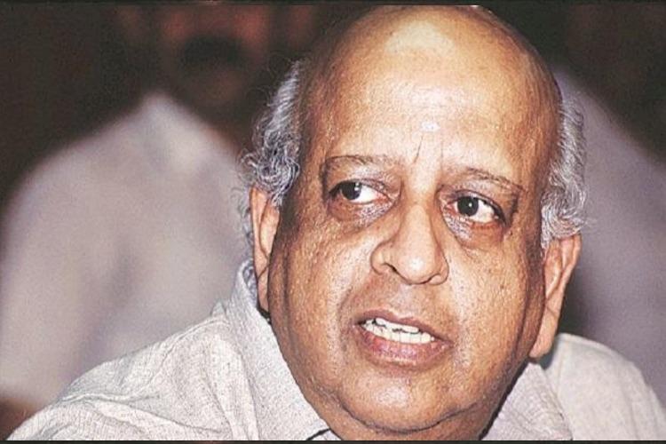 প্রয়াত টি এন শেষনকে স্মরণ করে শ্রদ্ধা জানলেন সোনিয়া-রাহুল