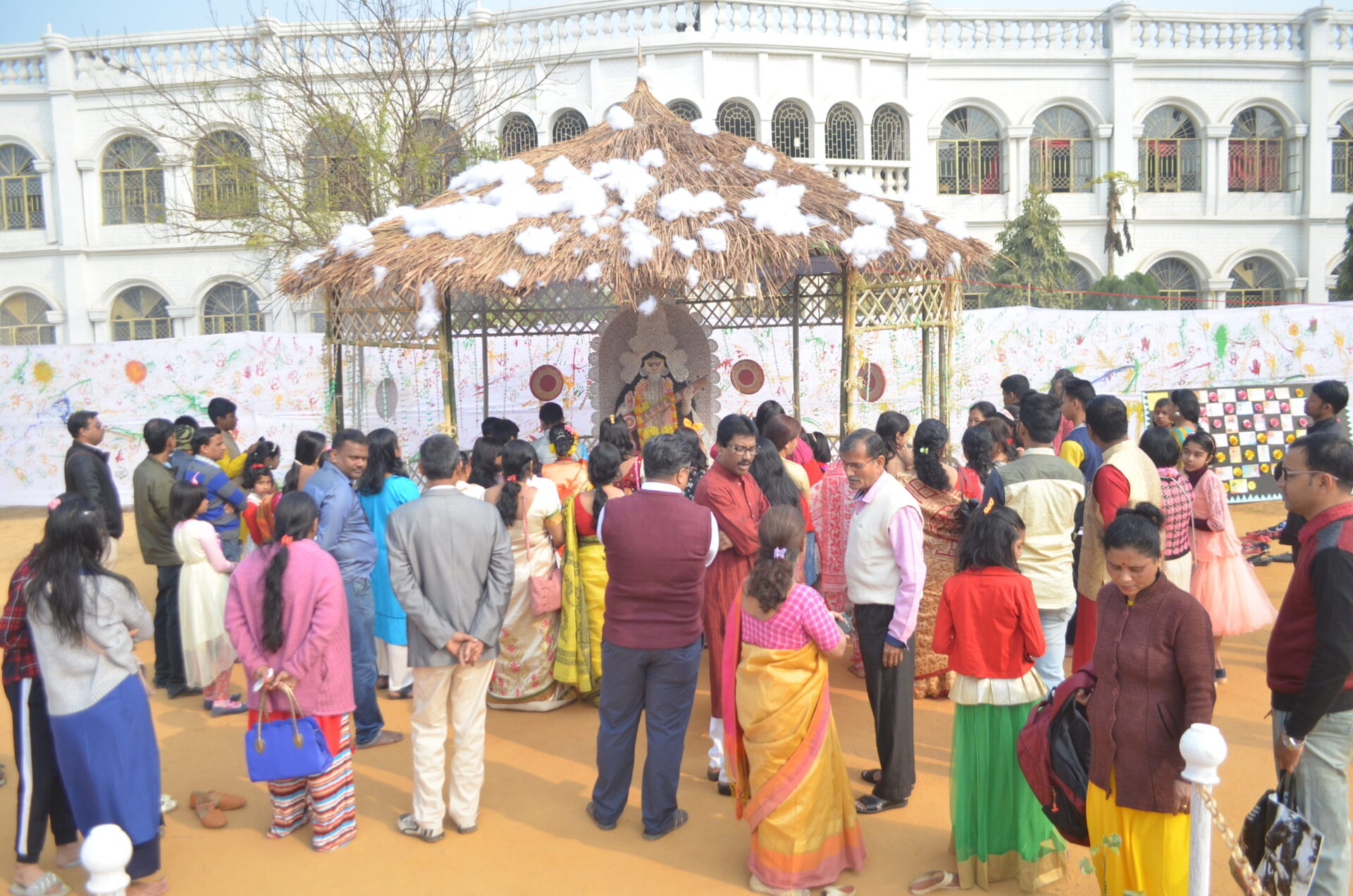 বিদ্যার দেবী সরস্বতীর দু’দিনের আরাধনায় পরিলক্ষিত হল ব্যাপক উৎসাহ উদ্দীপনা
