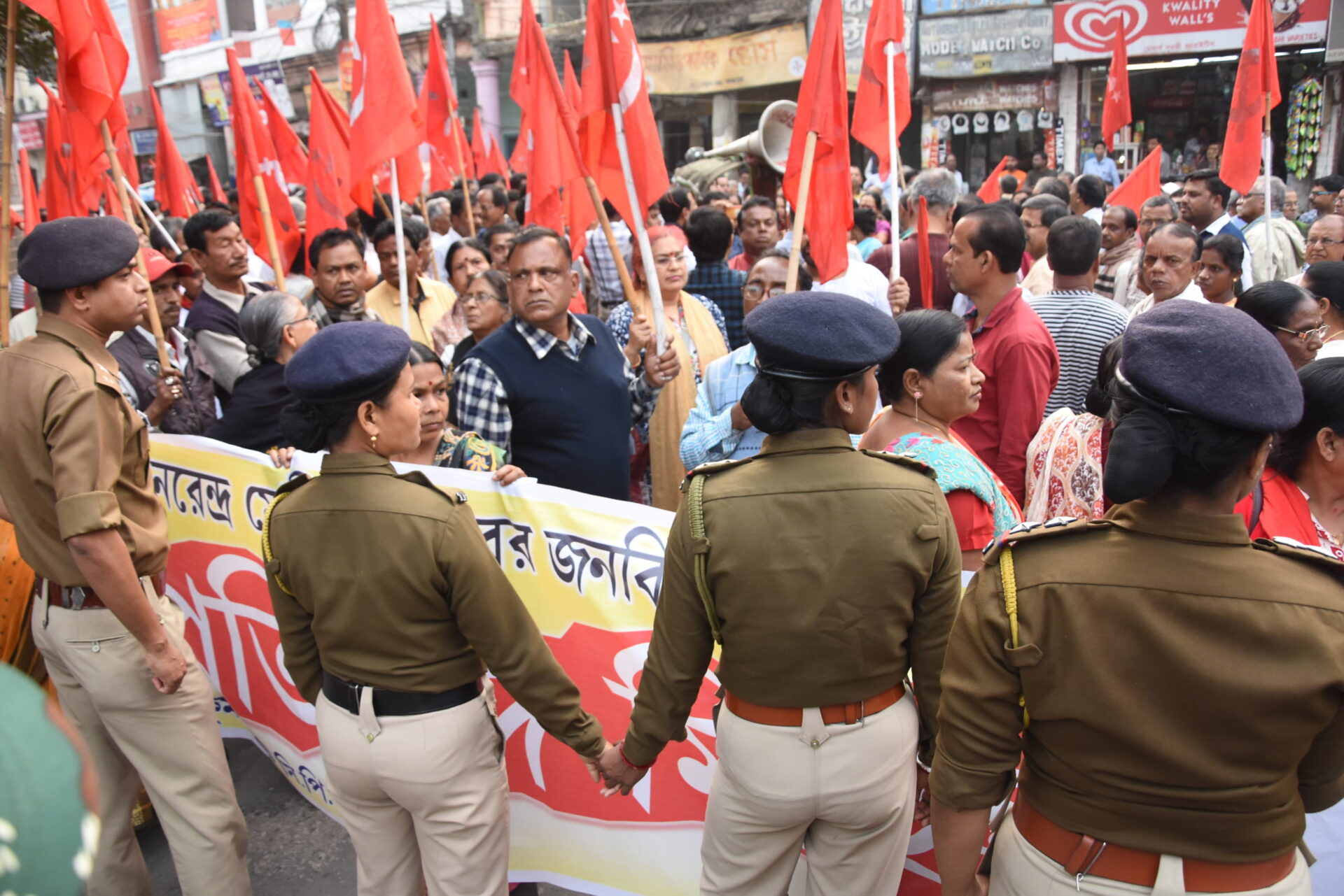 বাজেটের প্রতিবাদে আগরতলায় সিপিএমের মিছিল,&hellip;