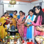 শ্রাবণ মাসের প্রথম সোমবারে শিব আরাধনায় ব্রতী ভক্তরা