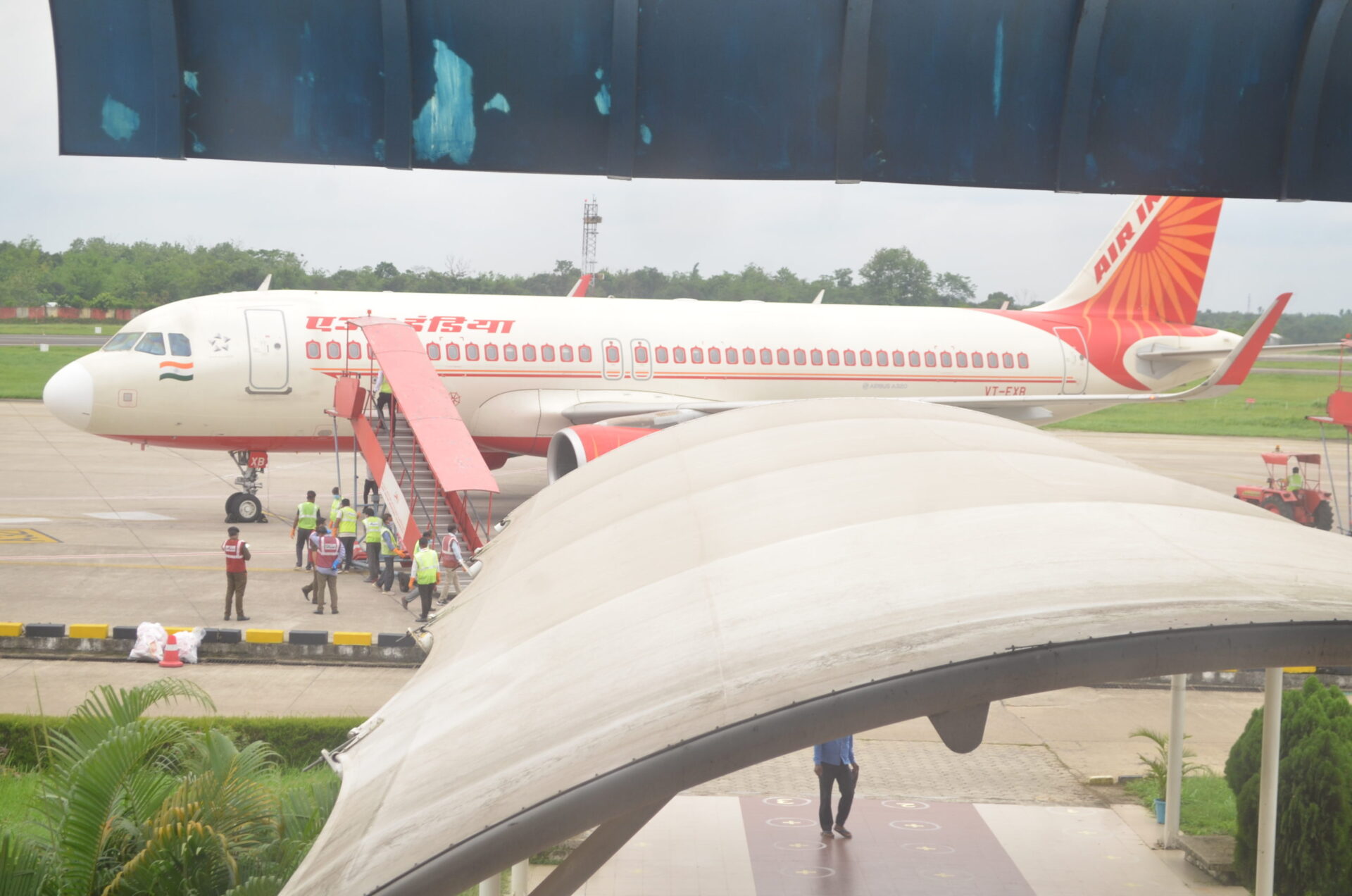 বহিঃরাজ্য থেকে দুটি চার্টার্ড বিমানে&hellip;