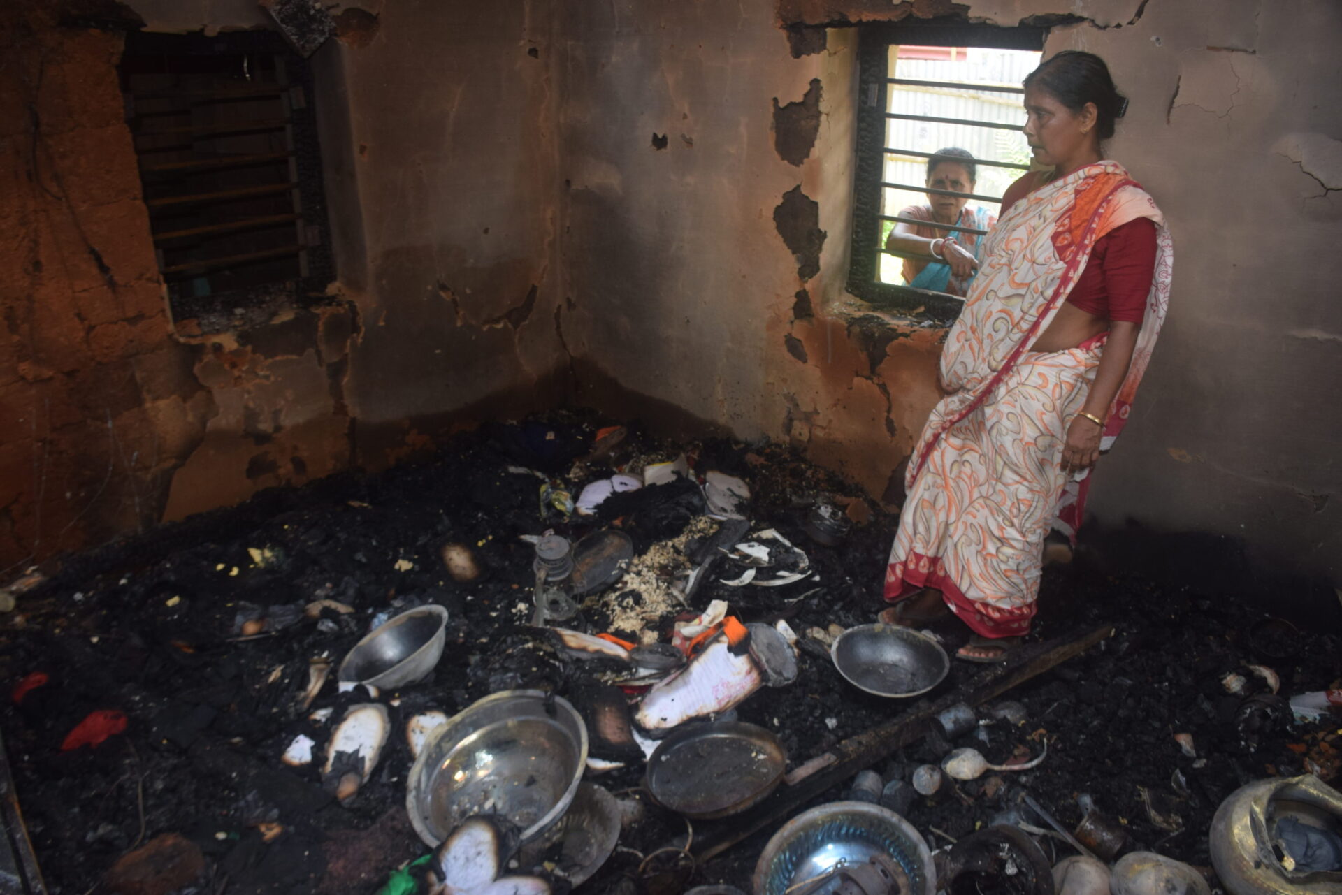 আগুনে পুড়ে ছাই বসতঘর নাশকতার&hellip;