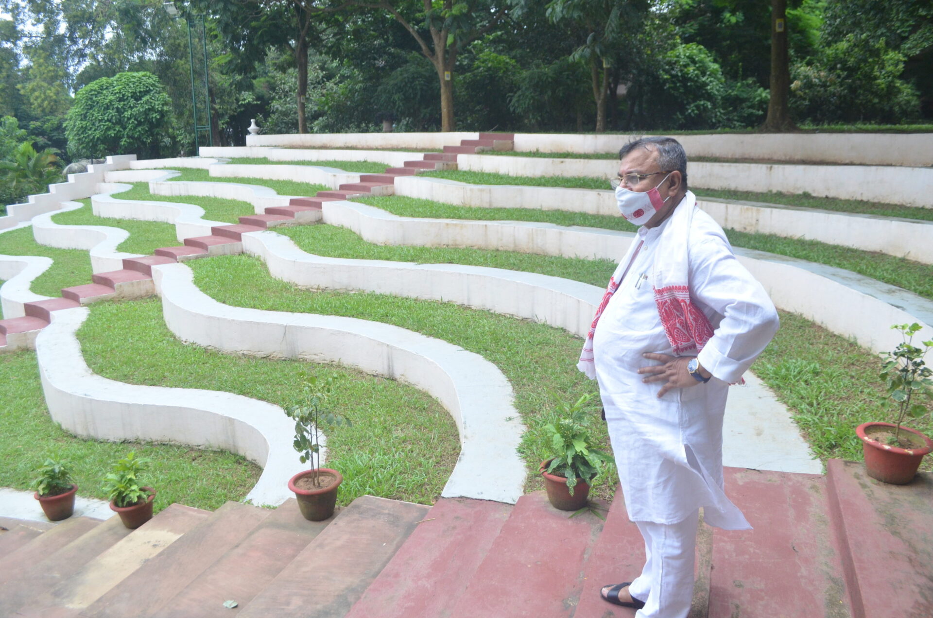 করোনা-প্রকোপে বিধানসভা অধিবেশন খোলা আকাশের&hellip;