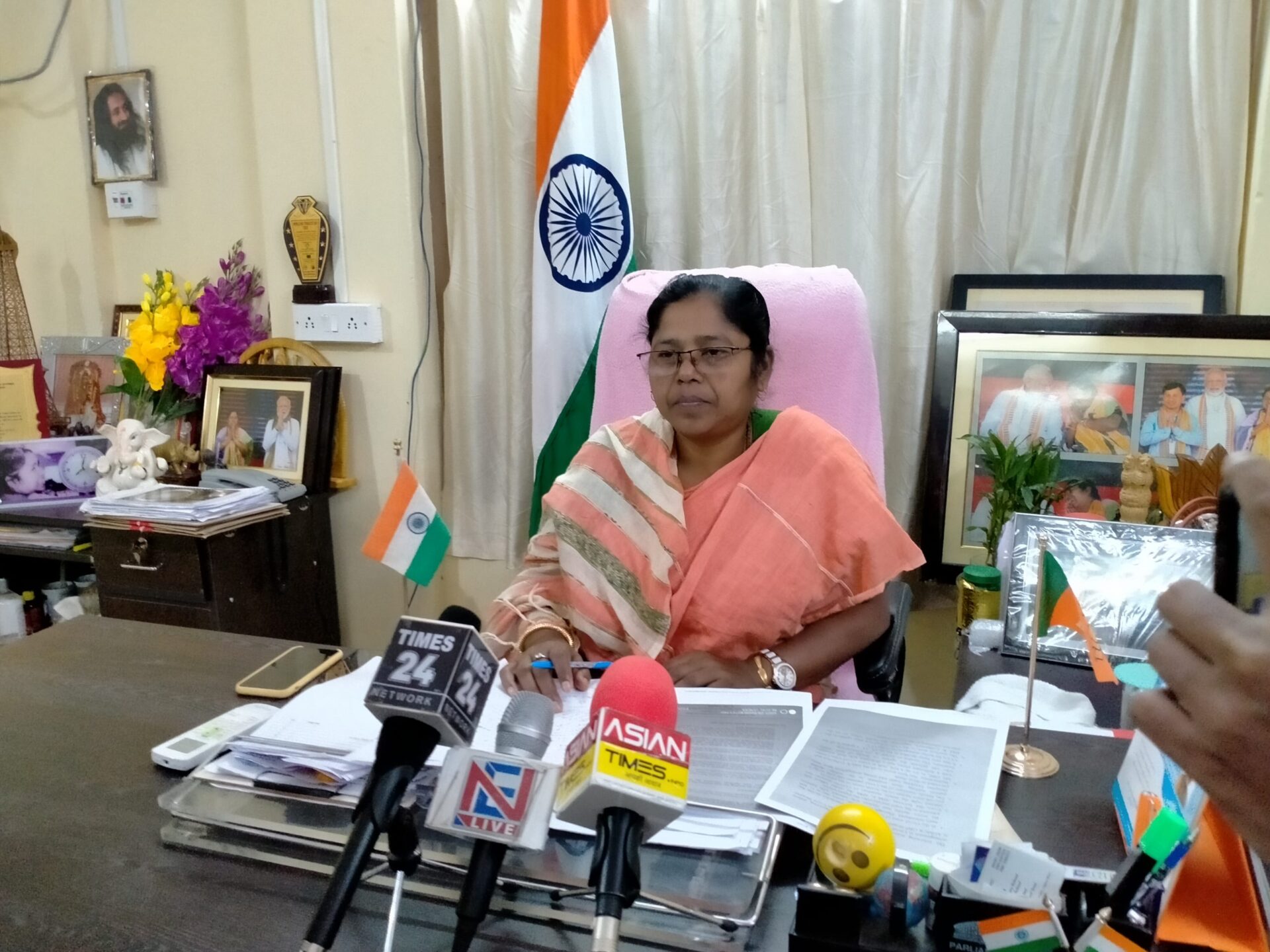 করোনা আক্রান্তদের স্বাস্থ্য পরিষেবার উন্নতিতে&hellip;