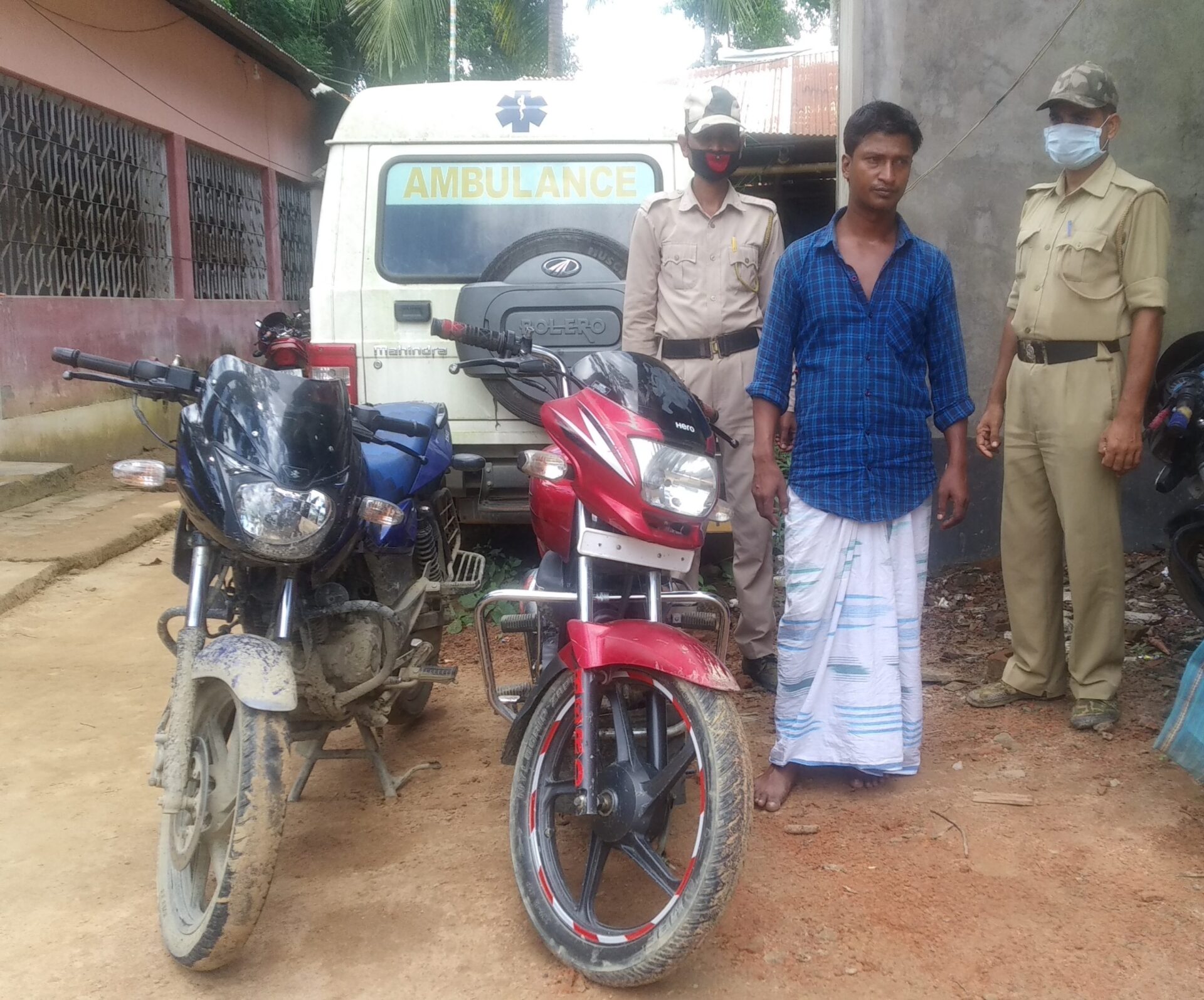 চুরি যাওয়া বাইকসহ পুলিশের জালে&hellip;