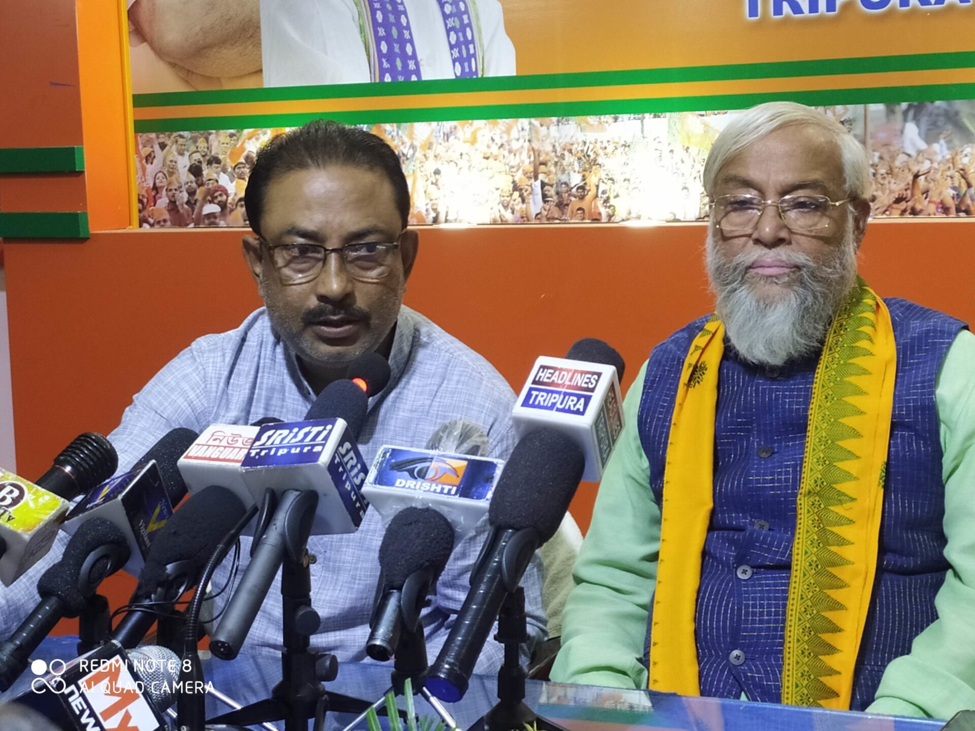 নির্ভয়ে ও স্বতঃস্ফূর্তভাবে ত্রিপুরাবাসী বনধ&hellip;