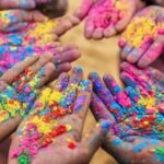 রঙের উৎসবে মাতল গোটা রাজ্য, মহারাজগঞ্জ বাজারে বিহারি শ্রমিকদের হোলি উদযাপন