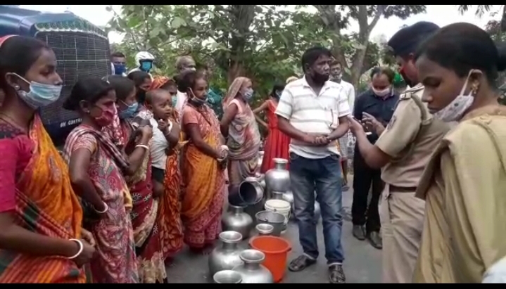 চাকমাঘাটে পানীয় জলের দাবিতে জাতীয়&hellip;