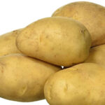 একসঙ্গে ৭ প্রজাতির আলুচাষ করে তাক লাগালেন বাইখোড়ার কৃষক