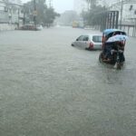 সাত সকালের বৃষ্টিতে জলমগ্ন শহর ও গ্রামাঞ্চল, বিদ্যুৎ বিচ্ছিন্ন বিভিন্ন জেলা