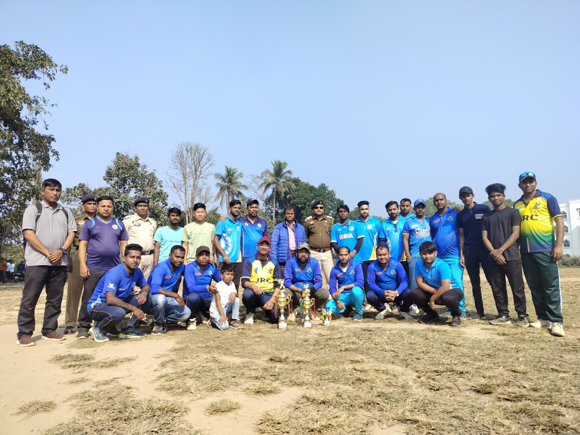 আই.এল.এস হসপিটালের আয়োজনে প্রীতি ক্রিকেটে জার্নালিস্ট রিক্রিয়েশন ক্লাব জয়ী