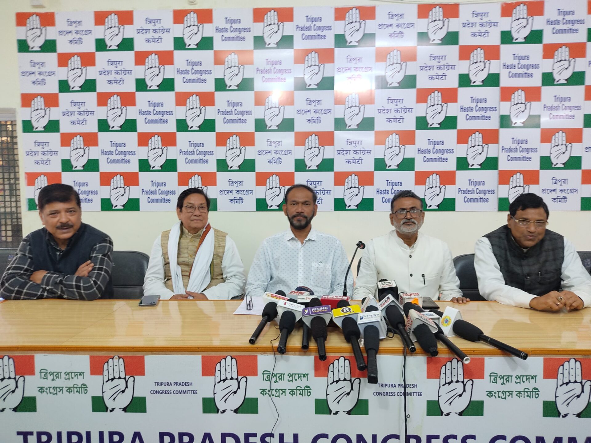 বিজেপি রাজ্যে ক্ষমতার দখল করে&hellip;