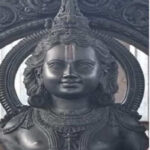 প্রকাশ্যে গর্ভগৃহের আসনে উপবিষ্ট রামলালার প্রথম ছবি
