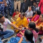সন্দেশখালির আগেই আটকে দেওয়া হল বিজেপির কেন্দ্রীয় দলকে, রাস্তায় বসেই বিক্ষোভ প্রদর্শন