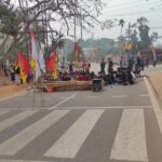 রোমান হরফের দাবিতে ত্রিপুরায় টিআইএসএফের ডাকা অনির্দিষ্টকালের বনধে সকাল থেকেই পিকেটিং শুরু