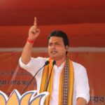 ঝর্ণাদাস পাল বৈদ্যের স্বামী শ্রীদাম পাল সহ ১৪ জনকে বীরচন্দ্র মনুতে যারা খুন করেছিল তারা কংগ্রেস ছিল,এখন ঝর্ণা দিদি হাত চিহ্নে ভোট দেবেন : বিপ্লব