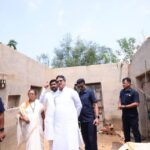 ঘূর্ণিঝড়ে ক্ষতিগ্রস্ত এলাকা পরিদর্শনে মুখ্যমন্ত্রী, প্রসাশনিক সহায়তার আশ্বাস
