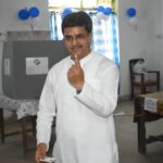 ভোটাধিকার প্রয়োগ ত্রিপুরার মুখ্যমন্ত্রীর, উড়িয়ে দিলেন বিরোধীদের নির্বাচন প্রহসনের অভিযোগ