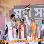 সুযোগসন্ধানীরা ত্রিপুরায় বোঝাপড়া করলেও কেরলে জাত শত্রু হিসেবেই পরিচিত, কংগ্রেস ও সিপিএমকে বিঁধলেন মোদী
