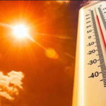 তীব্র গরমে কিছুটা স্বস্তি দিতে ঠান্ডা পানীয় ও তরমুজ বিতরণ