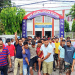 গাড়ি চালককে পেটানোর অভিযোগে দিনভর বন্ধ রাধানগরের বাস, জিপ পরিষেবা