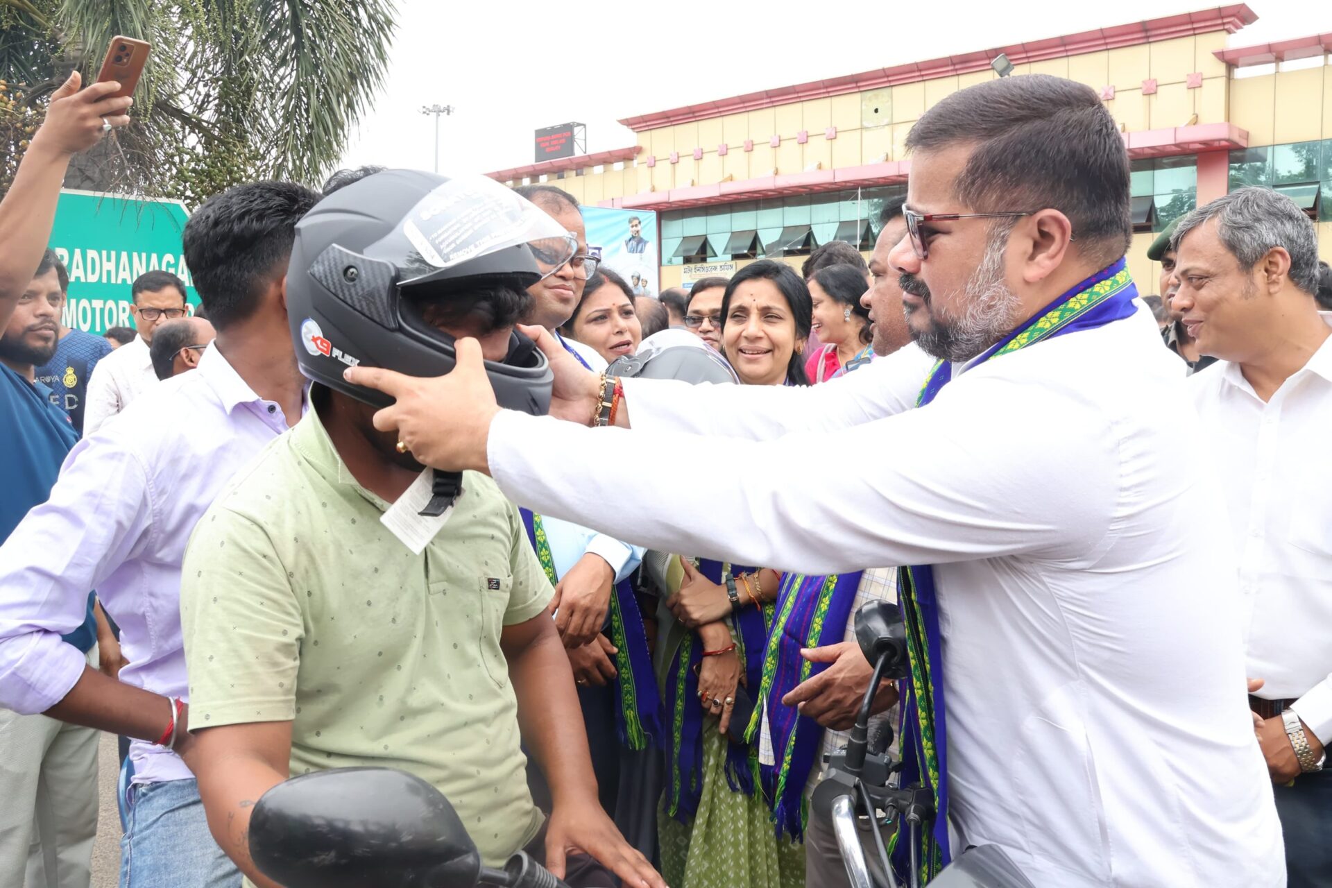 বাইক চালকদের নিরাপত্তা নিশ্চিত করতে&hellip;