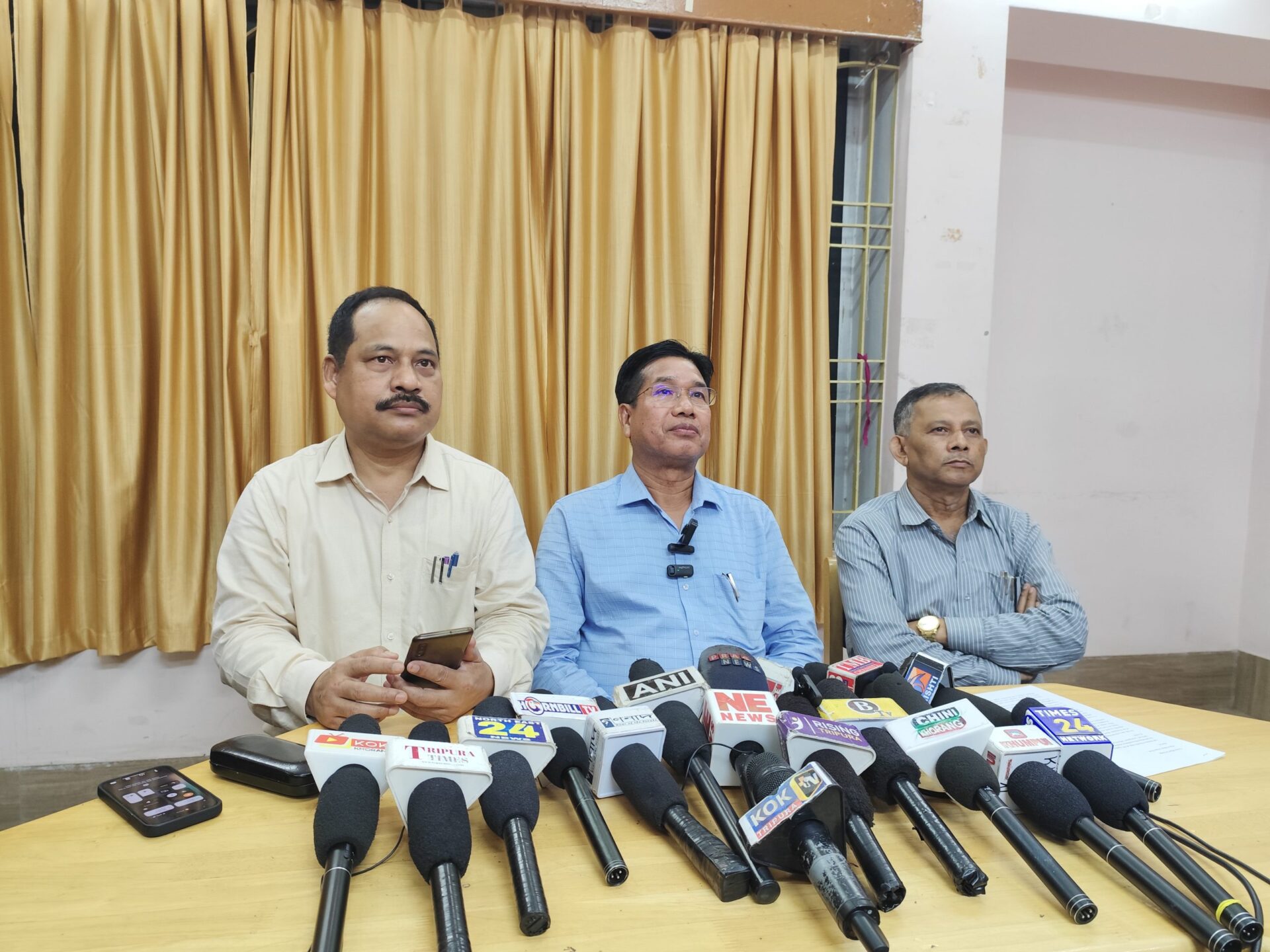 চাকরি পরীক্ষার প্রশ্নপত্র ফাঁস, বাতিল&hellip;