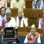 আজ সংসদে ২০২৪-২৫ অর্থবছরের পূর্ণাঙ্গ বাজেট পেশ করলেন অর্থমন্ত্রী নির্মলা সীতারামন