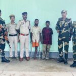 বিএসএফের হাতে আটক দুই বাংলাদেশী 