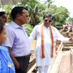 ৩৬ নম্বর ওয়ার্ড এলাকা পরিদর্শনে মেয়র