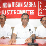 বন্যায় ক্ষতিগ্রস্ত সমস্ত কৃষকদের প্রধানমন্ত্রীর ফসল বীমা যোজনায় সহায়তা প্রদান সহ ১৪ দফা দাবিতে মুখ্যসচিবের কাছে ডেপুটেশন কৃষক সভার