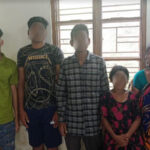 বিএসএফ -এর অভিযানে ৫ জন বাংলাদেশী সহ টাউট আটক 