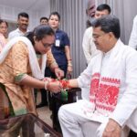 সরকারি বাসভবনে রাখি বন্ধন উৎসবে অংশ নেন মুখ্যমন্ত্রী