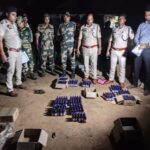 বিএসএফ এবং পুলিশের যৌথ অভিযানে ২৯৭টি এসকফের বোতল সহ ১০ কেজি গাঁজা উদ্ধার