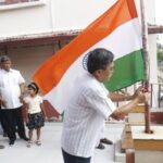 স্বাধীনতা দিবস উপলক্ষ্যে সিপিআইএম রাজ্য দপ্তরে জাতীয় পতাকা উত্তোলন