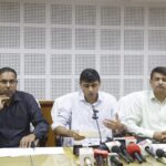 অবিরাম বর্ষণে বিপর্যয়ে রাজ্যের প্রায় ১৭ লক্ষ মানুষ নানাভাবে ক্ষতিগ্রস্ত, ৪৫০টি ত্রাণ শিবিরে প্রায় ৬৫ হাজার ৪০০ জন আশ্রিত, এসেছে অতিরিক্ত এনডিআরএফ, হেলিকপ্টারে চলছে উদ্ধারকার্য : রাজস্ব সচিব