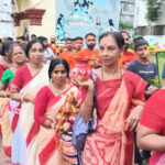 শ্রাবণ মাসের শেষ সোমবারে শিবমন্দিরগুলিতে ধর্মপ্রাণ জনগণের উপচে পড়া ভীড় পরিলক্ষিত
