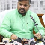 ত্রিপুরায় ৯.৮৪ লক্ষ পরিবারকে বিনামূল্যে ৫০০ গ্রাম সুজি, ২ কেজি ময়দা ও ১ কেজি চিনি বিতরণের সিদ্ধান্ত : খাদ্য মন্ত্রী 
