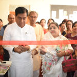 সখিচরণ বিদ্যা নিকেতনে আয়োজিত রক্তদান শিবিরে যোগ দেন মেয়র দীপক মজুমদার