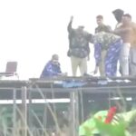 শম্ভু সীমানায় কৃষকদের ‘দিল্লি চলো’ অভিযান রুখলো পুলিশ, ছত্রভঙ্গ করতে ব্যবহার কাঁদানে গ্যাস