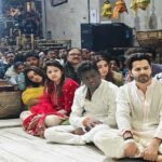 ভগবান মহাকালেশ্বরকে দর্শন বরুণ ধাওয়ান ও কীর্তি সুরেশের 