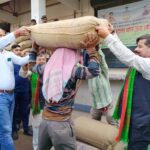 কৃষকদের স্বনির্ভর করে তোলার লক্ষ্যে বিভিন্ন প্রকল্পে সহায়তা করা হচ্ছে : কৃষিমন্ত্রী