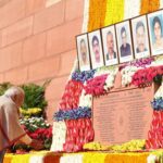 সংসদ হামলার ২৩ বছর, শহীদদের প্রতি শ্রদ্ধা নিবেদন প্রধানমন্ত্রী-সহ বিশিষ্টদের