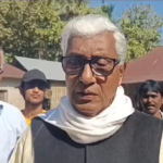 প্রয়াত প্রবীণ সিপিআইএম নেতার বাড়িতে গেলেন প্রাক্তন মুখ্যমন্ত্রী মানিক সরকার