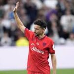 স্প্যানিশ কিংবদন্তি জেসুস নাভাস গার্ড অব অনার পেলেন