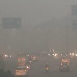 দিল্লিতে কুয়াশার দাপট অব্যাহত, বিঘ্নিত ট্রেন ও উড়ান পরিষেবা