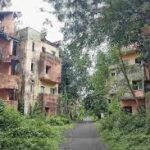 এবার বিধাননগর এবং বাগুইআটিতে বাড়ি হেলে হইচই