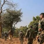 নিরাপত্তা বাহিনীর সঙ্গে গুলির লড়াইয়ে নিকেশ ৪ নকশাল 