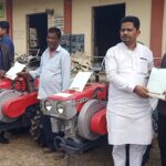 কল্যাণপুরে কৃষকদের হাতে কৃষি যন্ত্র বিতরণ